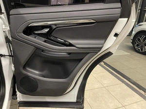 Внедорожник Land Rover Range Rover Evoque 2019 года, 3300000 рублей, Красноярск