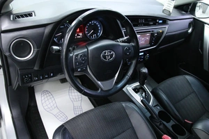 Хетчбэк Toyota Auris 2013 года, 1248000 рублей, Солонцы