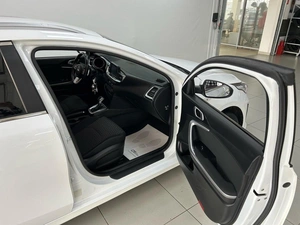 Хэтчбек Kia Ceed 2019 года, 1695000 рублей, Смоленск