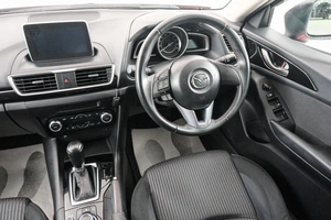 Хетчбэк Mazda Axela 2014 года, 1399000 рублей, Красноярск