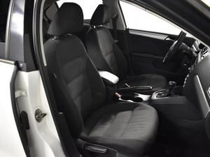 Седан Volkswagen Jetta 2012 года, 1019900 рублей, Казань