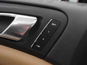 Внедорожник Porsche Cayenne 2017 года, 2799000 рублей, Воронеж