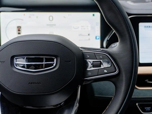 Внедорожник Geely Monjaro 2024 года, 3899000 рублей, Санкт-Петербург