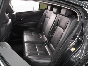 Седан Lexus ES 2019 года, 4239000 рублей, Воронеж