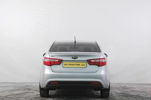 Седан Kia Rio 2014 года, 879000 рублей, Кемерово