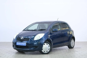 Хетчбэк Toyota Vitz 2005 года, 489000 рублей, Омск