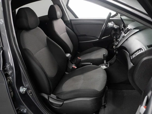 Седан Hyundai Solaris 2013 года, 1020000 рублей, Тюмень