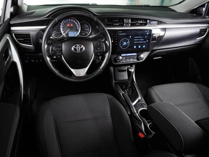 Седан Toyota Corolla 2014 года, 1099000 рублей, Воронеж
