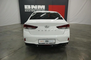 Седан Hyundai Sonata 2019 года, 2170000 рублей, Курск
