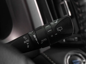 Внедорожник Toyota RAV4 2018 года, 2419000 рублей, Тюмень