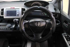 Минивэн Honda Freed 2012 года, 1159000 рублей, Омск
