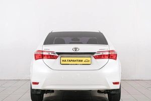 Седан Toyota Corolla 2013 года, 1199000 рублей, Красноярск
