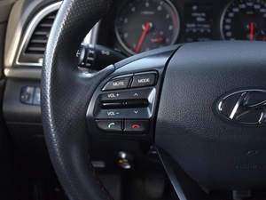 Седан Hyundai Avante 2017 года, 1590000 рублей, Краснодар