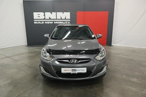 Седан Hyundai Solaris 2012 года, 1085000 рублей, Курск