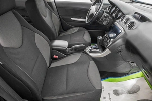 Хетчбэк Peugeot 308 2011 года, 539000 рублей, Барнаул