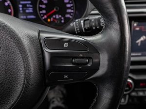 Хетчбэк Kia Rio X-Line 2017 года, 1590000 рублей, Краснодар