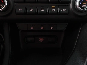 Внедорожник Kia Sportage 2020 года, 2520000 рублей, Красный Пахарь