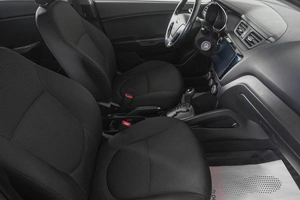 Седан Kia Rio 2015 года, 999000 рублей, Кемерово