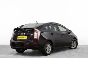Лифтбек Toyota Prius 2014 года, 1199000 рублей, Барнаул