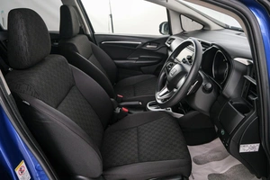 Хетчбэк Honda Fit 2013 года, 1069000 рублей, Красноярск