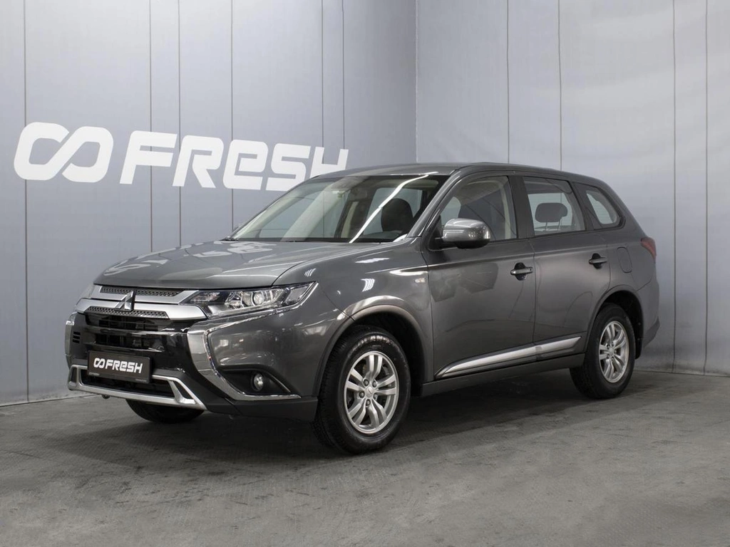 Внедорожник Mitsubishi Outlander 2019 года, 1893000 рублей, Омск
