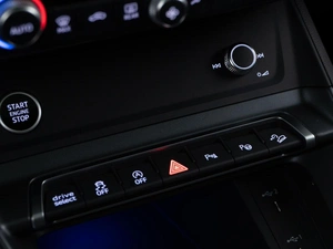 Внедорожник Audi Q3 2025 года, 5249050 рублей, Москва