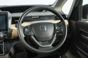 Минивэн Honda Freed 2017 года, 1559000 рублей, Новосибирск