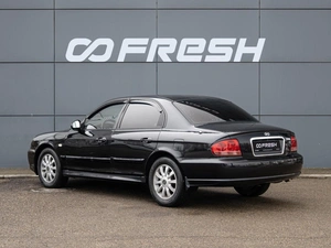 Седан Hyundai Sonata 2005 года, 545000 рублей, Краснодар