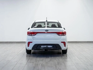 Седан Kia Rio 2017 года, 1179000 рублей, Саратов