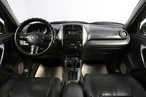 Внедорожник Toyota RAV4 2004 года, 989000 рублей, Новосибирск