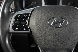 Седан Hyundai Sonata 2019 года, 2319000 рублей, Тюмень