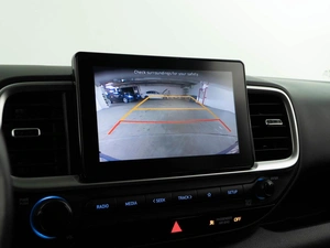 Внедорожник Hyundai Venue 2021 года, 1977077 рублей, Москва