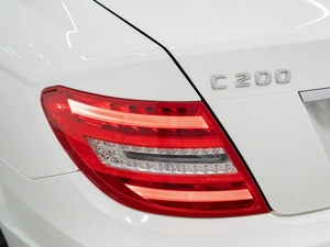 Седан Mercedes-benz C-класс 2011 года, 1400000 рублей, Красноярск