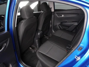 Седан Kia Rio 2018 года, 1449000 рублей, Красный Пахарь