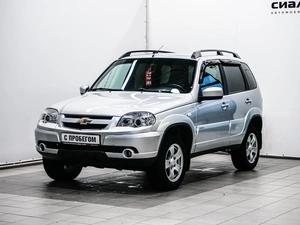 Внедорожник Chevrolet Niva 2012 года, 670000 рублей, Красноярск