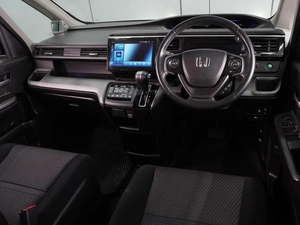 Минивэн Honda Stepwgn Spada 2017 года, 2120000 рублей, Воронеж