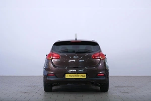 Хетчбэк Kia Ceed 2012 года, 949000 рублей, Омск