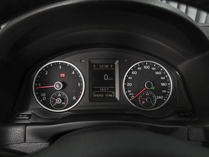Внедорожник Volkswagen Tiguan 2012 года, 1419000 рублей, Ставрополь