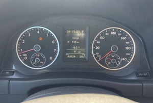 Внедорожник Volkswagen Tiguan 2010 года, 1070000 рублей, Солонцы