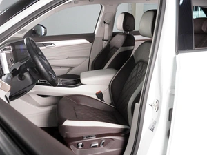 Внедорожник Volkswagen Tavendor 2023 года, 4869000 рублей, Красный Пахарь