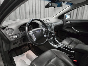 Седан Ford Mondeo 2011 года, 849000 рублей, Красноярск