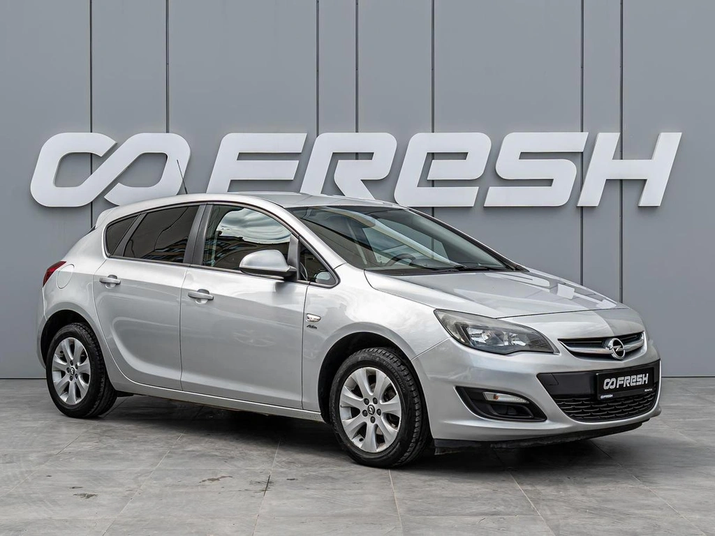 Хетчбэк Opel Astra 2013 года, 790000 рублей, Краснодар