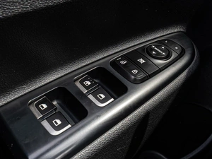 Хетчбэк Kia Rio X-Line 2018 года, 1649000 рублей, Краснодар