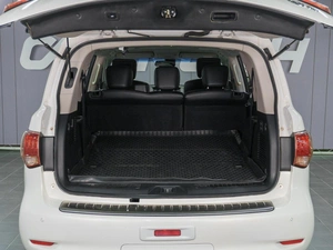 Внедорожник Infiniti QX56 2013 года, 2599000 рублей, Сургут