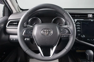 Седан Toyota Camry 2019 года, 2799000 рублей, Оренбург