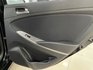 Седан Hyundai Solaris 2014 года, 897000 рублей, Солонцы