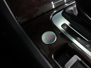 Внедорожник Volkswagen Touareg 2013 года, 2499000 рублей, Воронеж