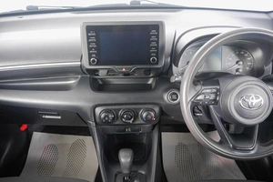 Хетчбэк Toyota Yaris 2021 года, 1439000 рублей, Кемерово