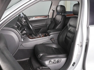 Внедорожник Volkswagen Touareg 2010 года, 1650000 рублей, Минеральные Воды