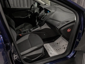 Хетчбэк Ford Focus 2013 года, 695000 рублей, Красноярск